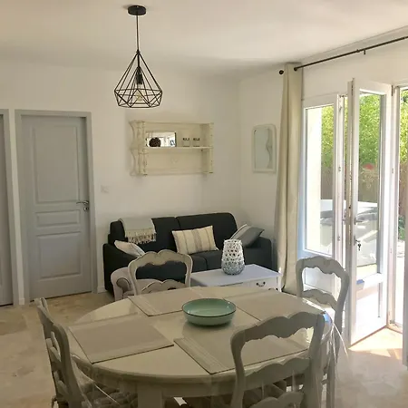 Les Mazets Et D'uzes Casa vacanze *