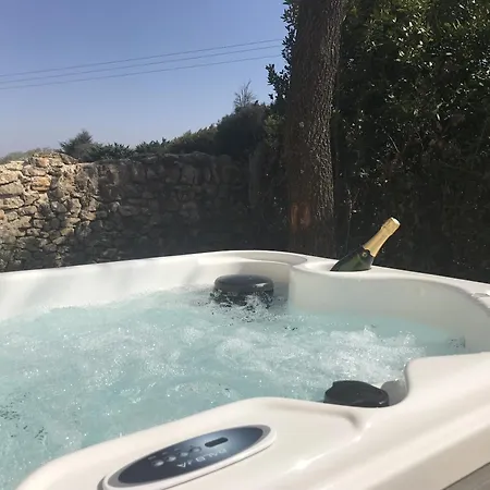 Holiday home Les Mazets Et D'uzes *