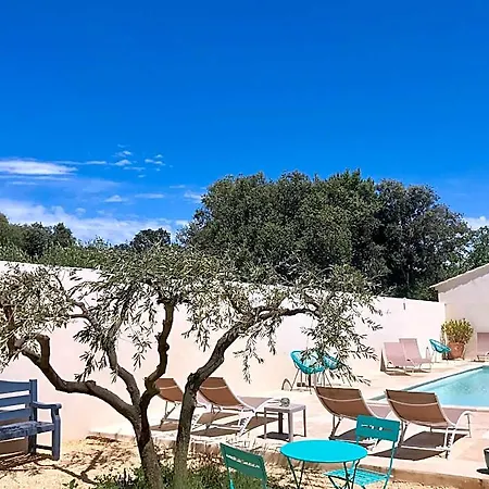 Holiday home Les Mazets Et D'uzes *