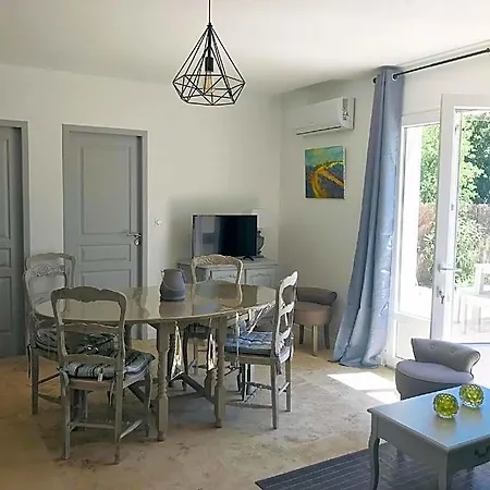 Les Mazets Et D'uzes * Arpaillargues-et-Aureillac