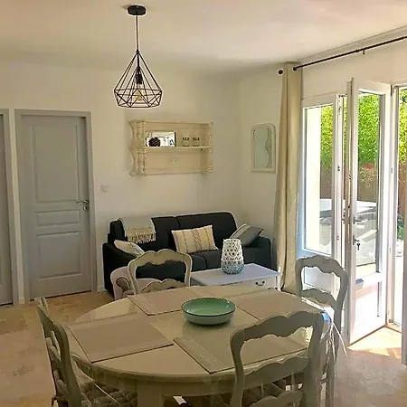 Les Mazets Et D'uzes Holiday home *