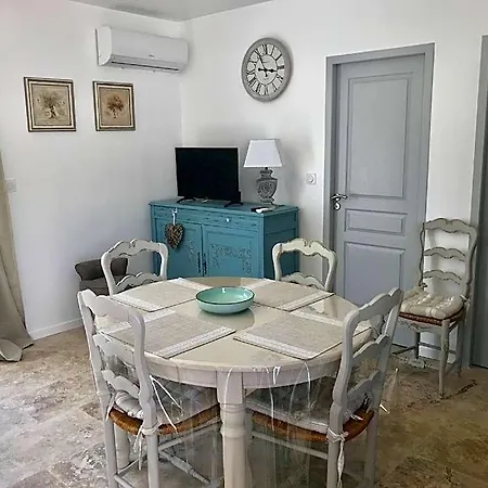 Holiday home Les Mazets Et D'uzes Arpaillargues-et-Aureillac