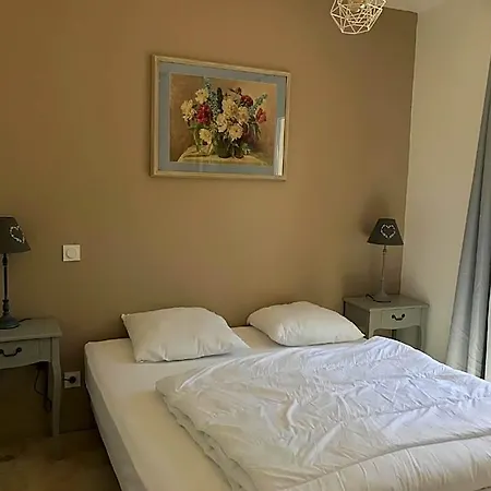 Les Mazets Et D'uzes Holiday home Arpaillargues-et-Aureillac